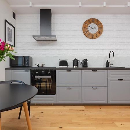 Apartment Bialobrzeska Warsaw Ochota By Renters Exteriér fotografie